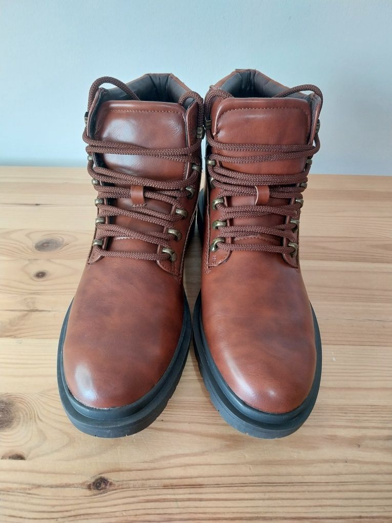 Botas Castanhas 42