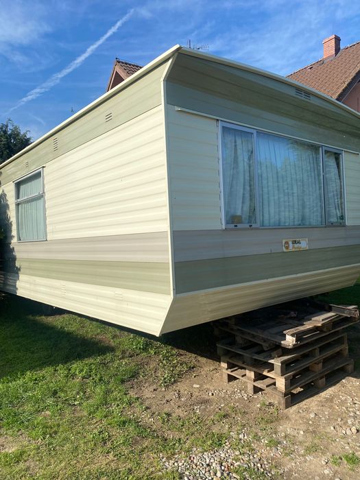 Domek holenderski angielski przyczepa kempingowa carawan