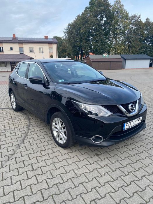 Nissan Qashqai Nissan Qashqai II, stan idealny, opony letnie i zimowe plus hak.