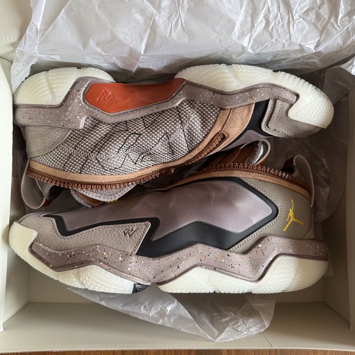 Є розміри Nike Air Jordan Why Not .6 x Honor The Gift DX1692-001