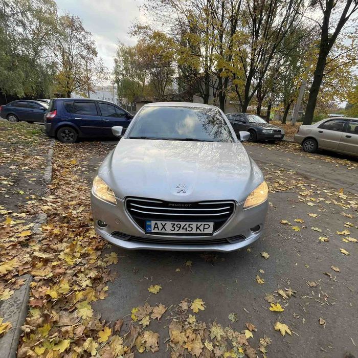 Продам Пежо 301 газ бензин  1.2