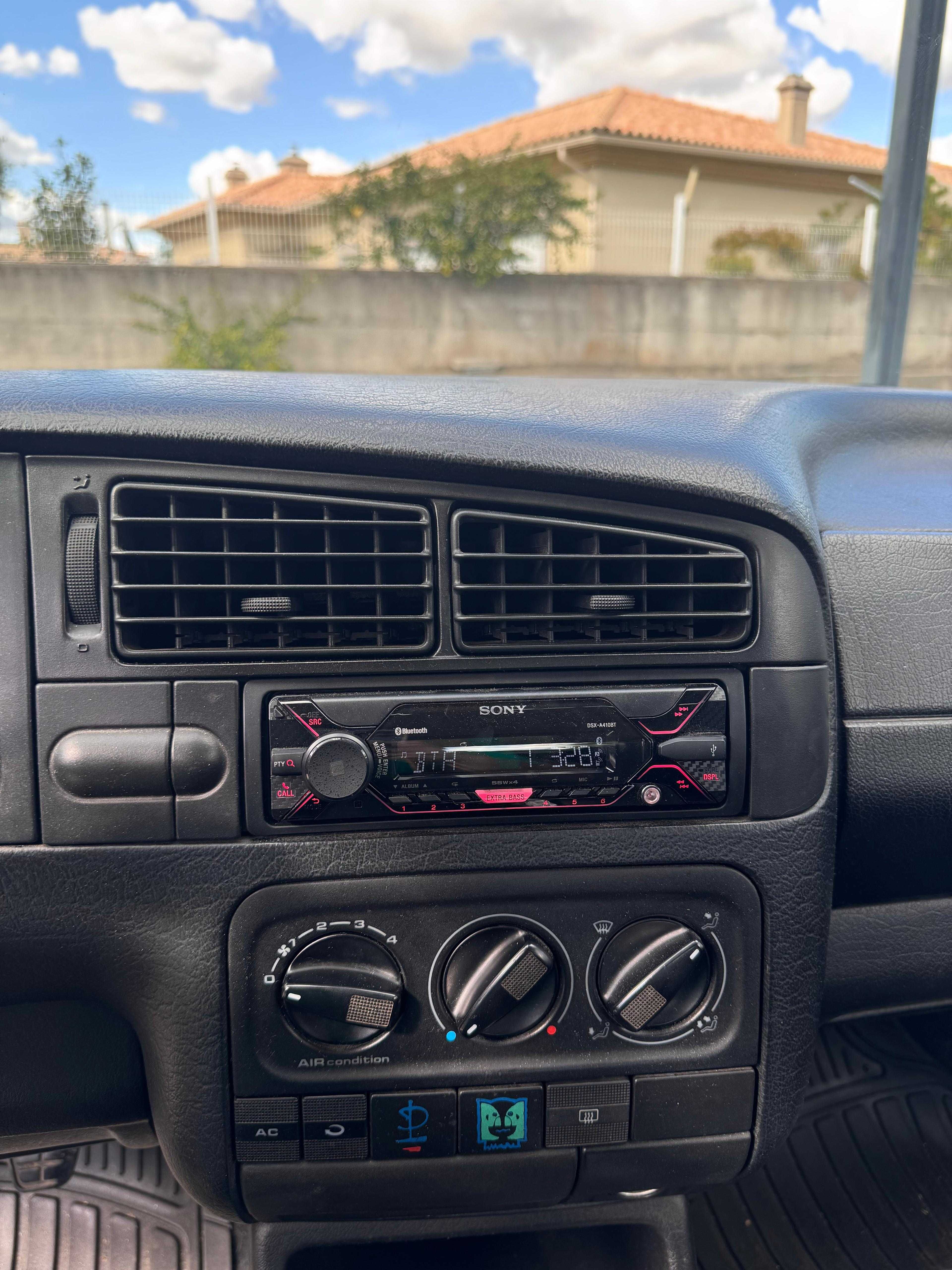 VW Golf  1.9 TDI