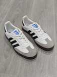 Sapatilhas adidas samba brancos e pretos