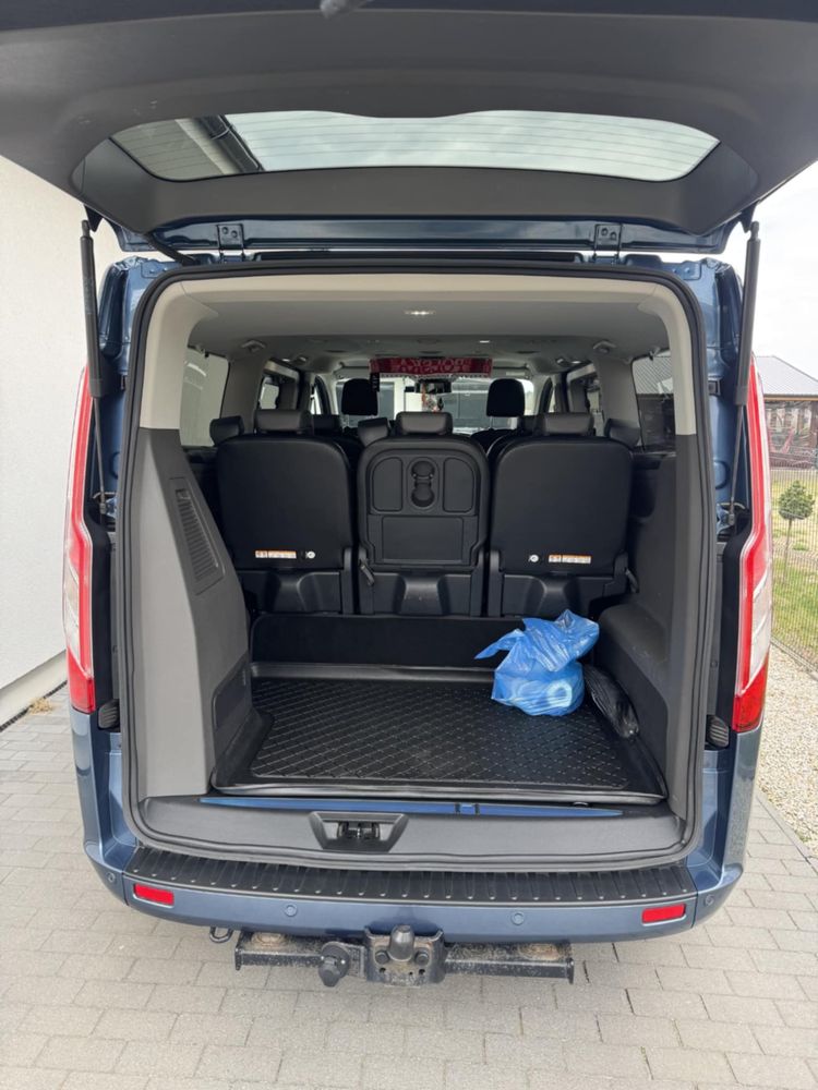 Ford tourneo custom