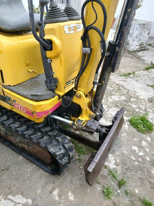 Mini-giratória YANMAR 1 Ton