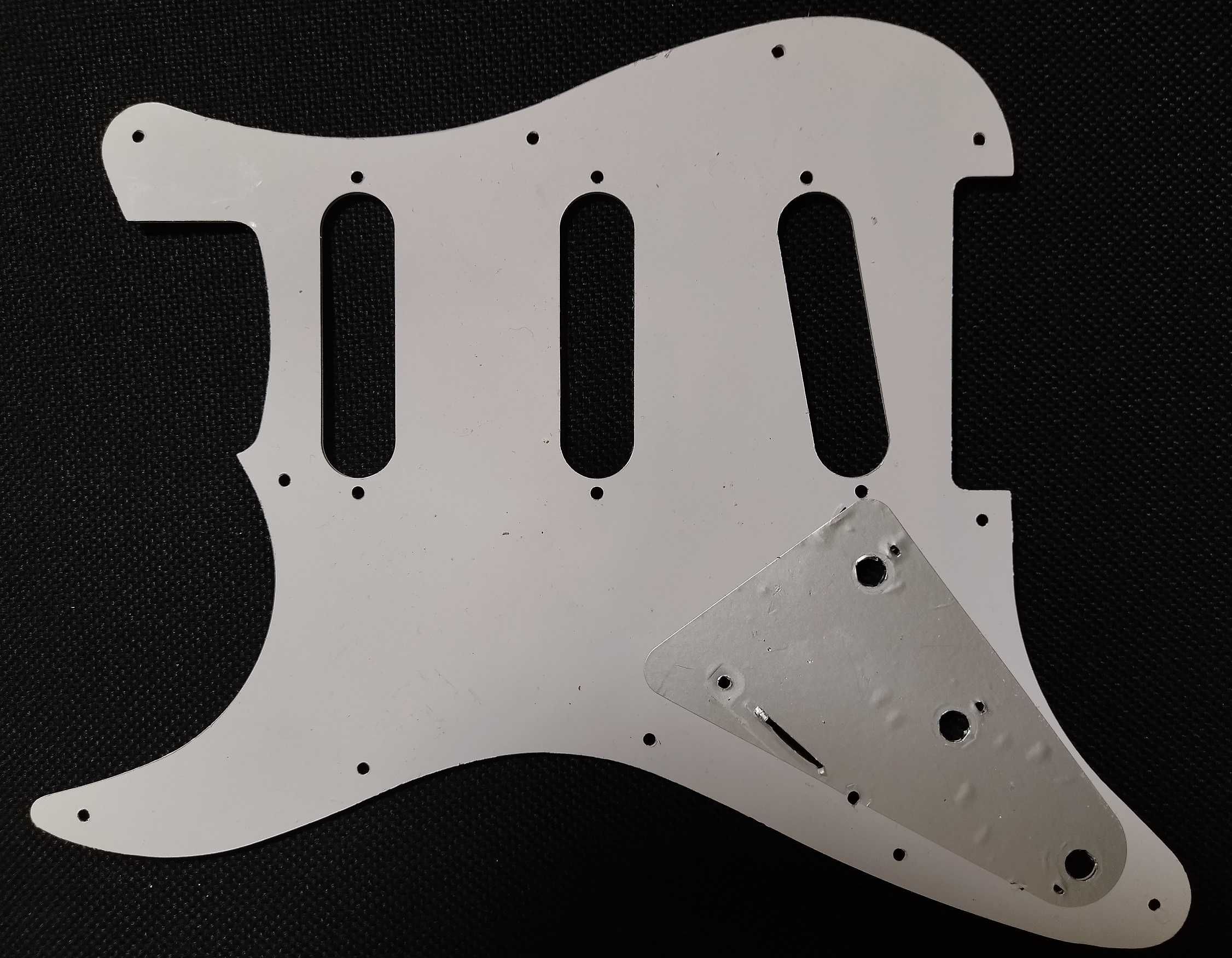 Пікгард SSS+задня накладка (White) для Stratocaster