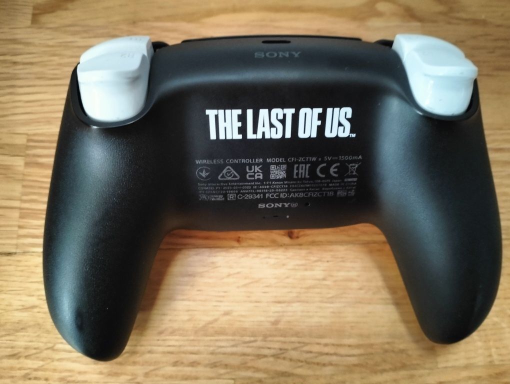 Pad do ps5 limitowany z gry the last of US