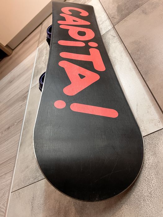 Deska snowboardowa Capita 130 z wiązaniami