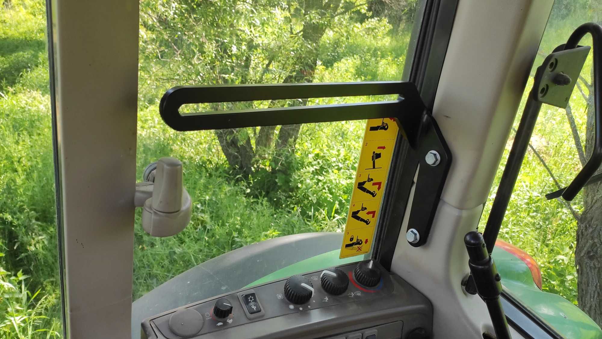 Uchwyt wspornik mocowanie do ciągnika pod komputer sterownik monitor