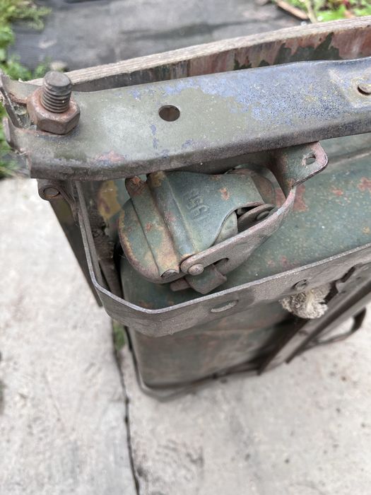 Каністра для позашляховика