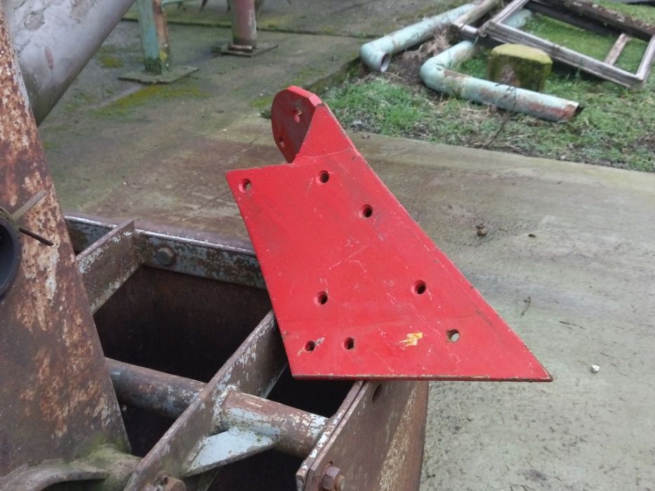 słupica , podstawa, but ,pług