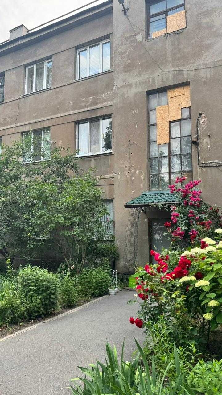 Продам кімнату у будинку готельного типу