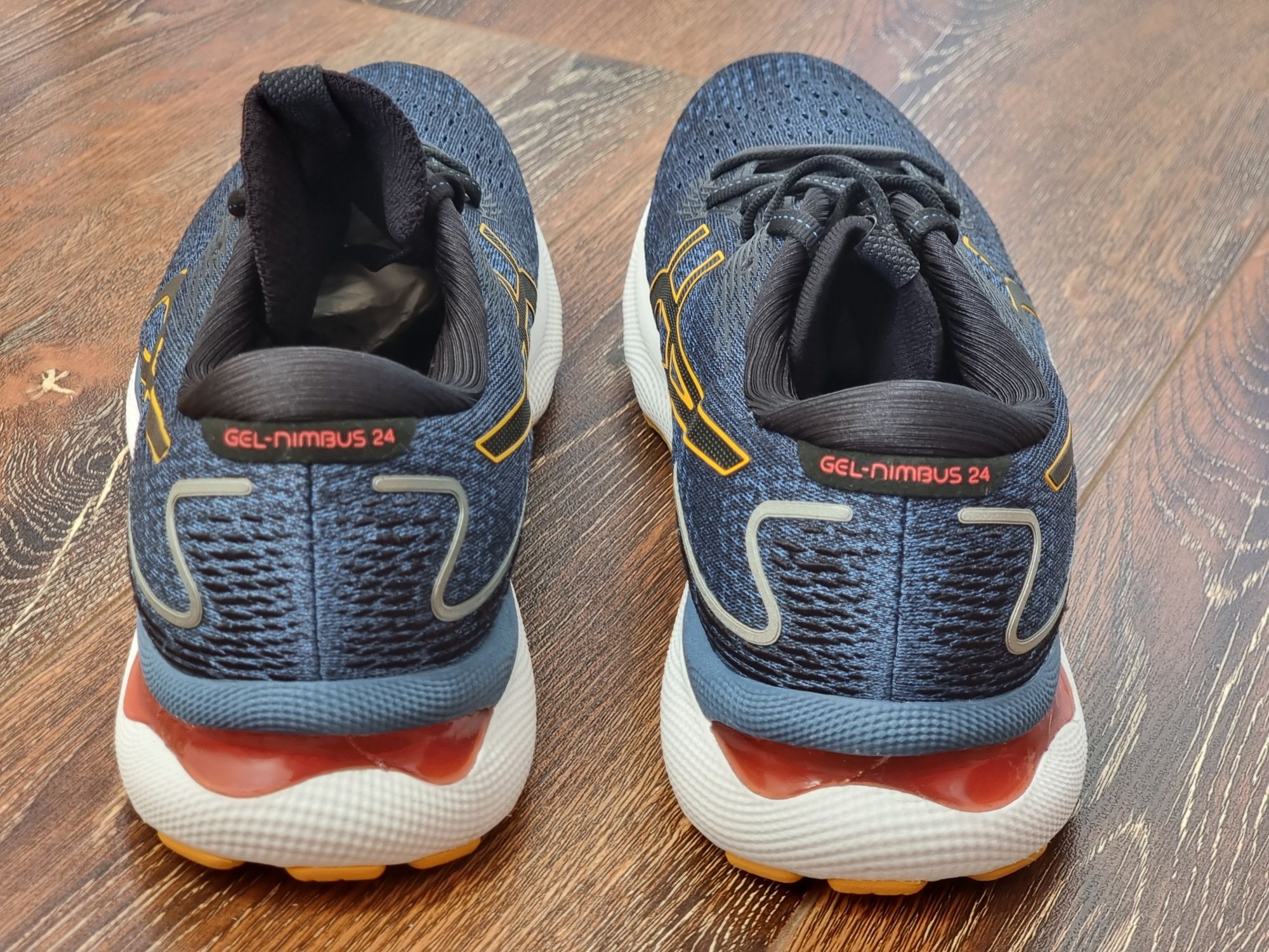 Оригінал 100% чоловічі кросівки asics nimbus 24 euro 45