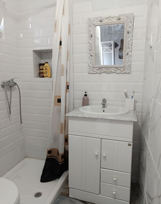 Moradia mobilada com terraço