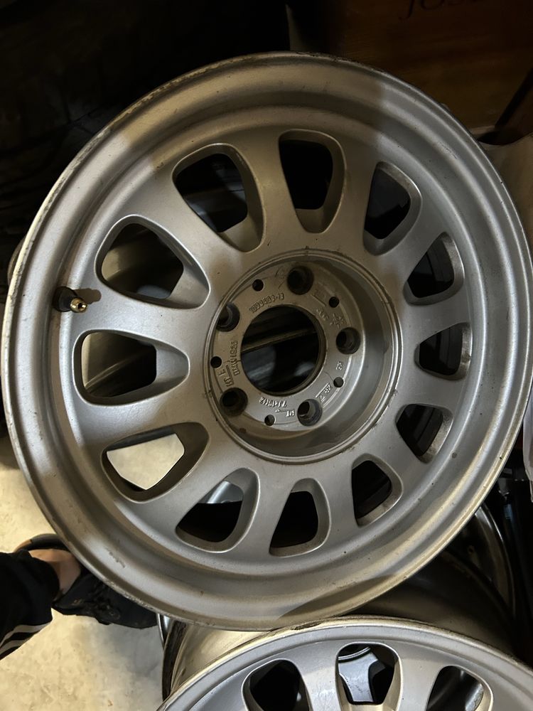 Conjunto de 4 jantes  15’ Bmw || Range Rover