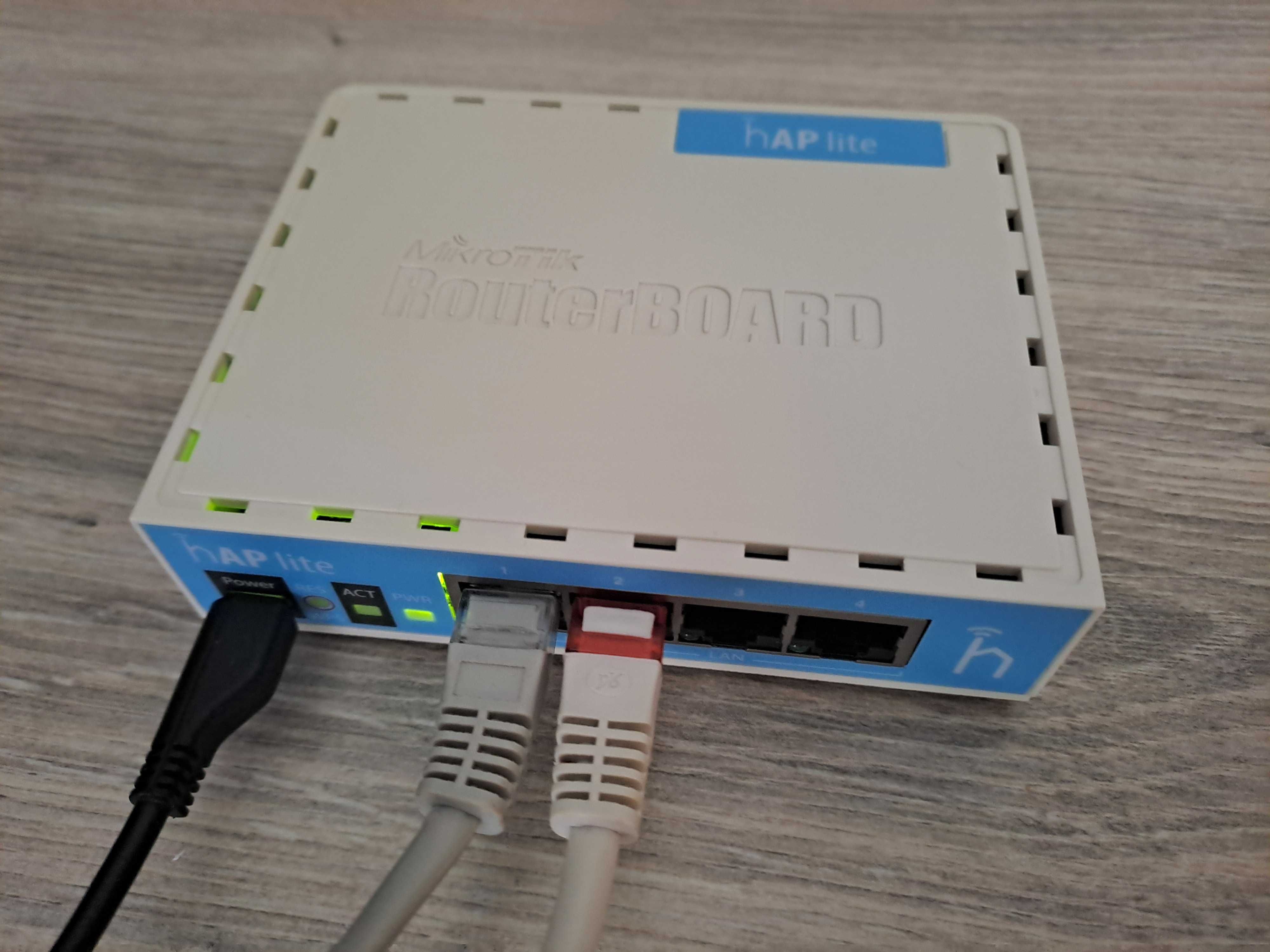 Router MikroTik RB941-2nD hAP lite (z wifi, zasilanie microusb)