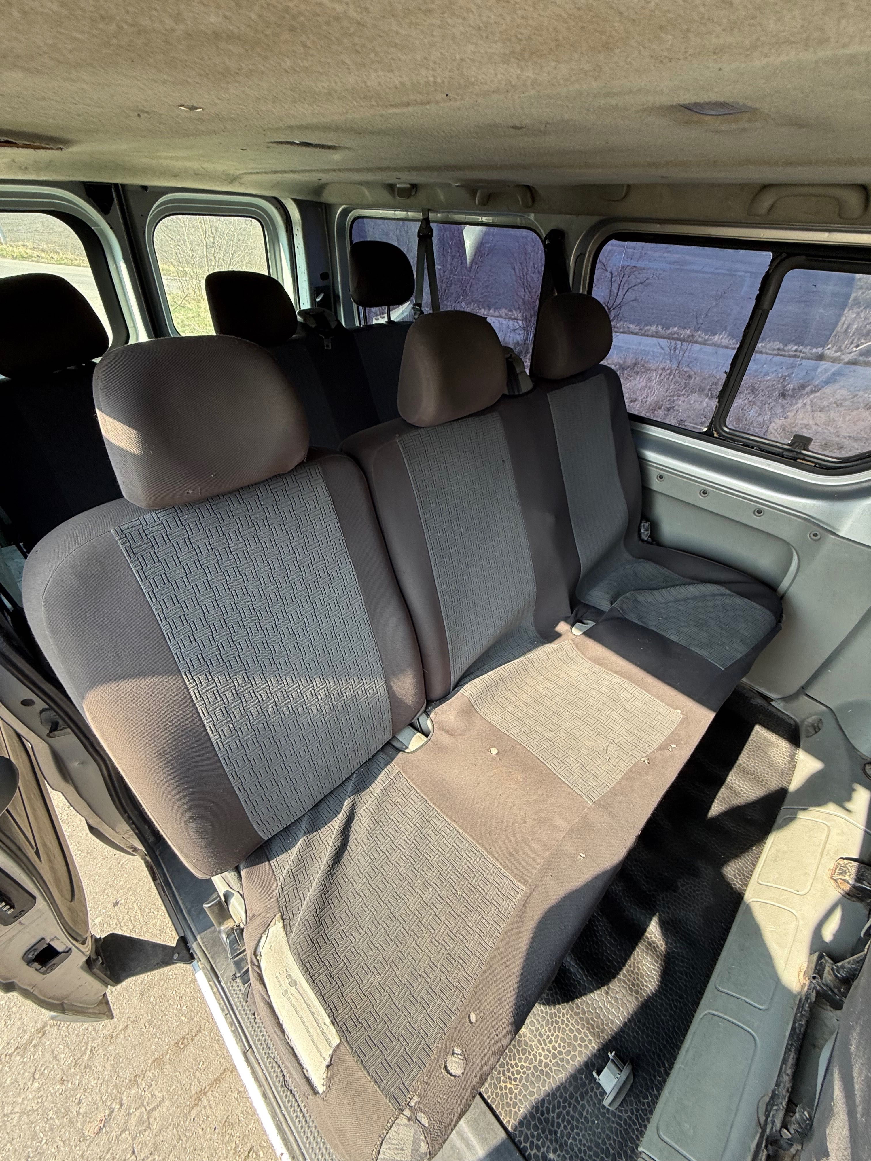 Opel Vivaro 1.9 disel 2004, 9 osobowy