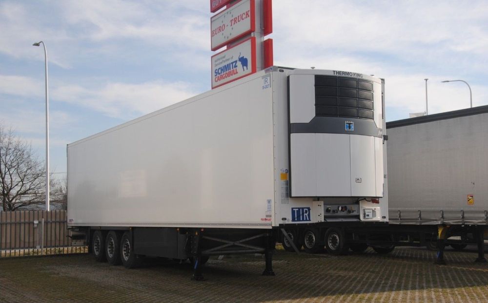 Schmitz Cargobull HAKÓWKA  Hakówka 2025, podn.oś, TK A-400, super wyposażenie, możliwość wynajmu