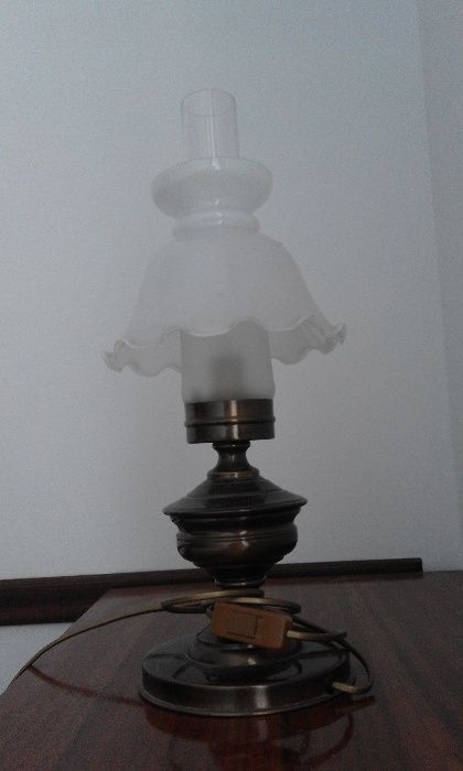 Par de Candeeiros de mesa de cabeceira anos 70 em vidro e metal