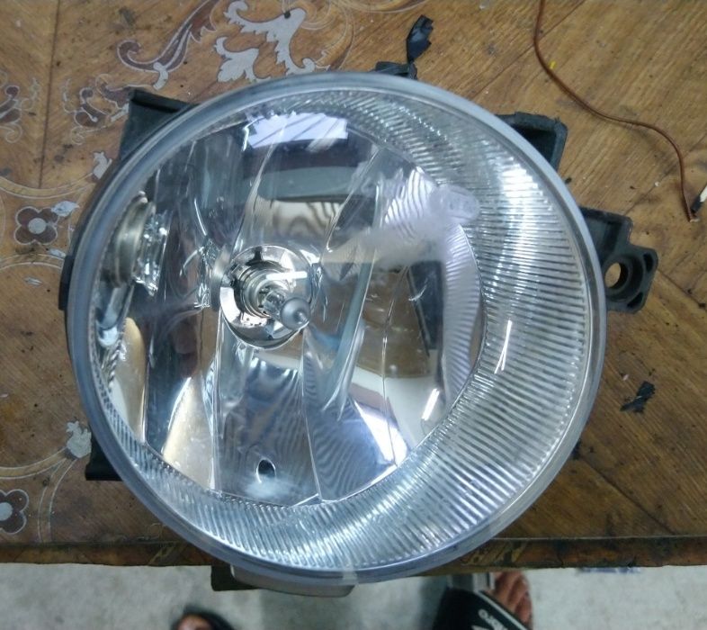 Противотуманка рав4