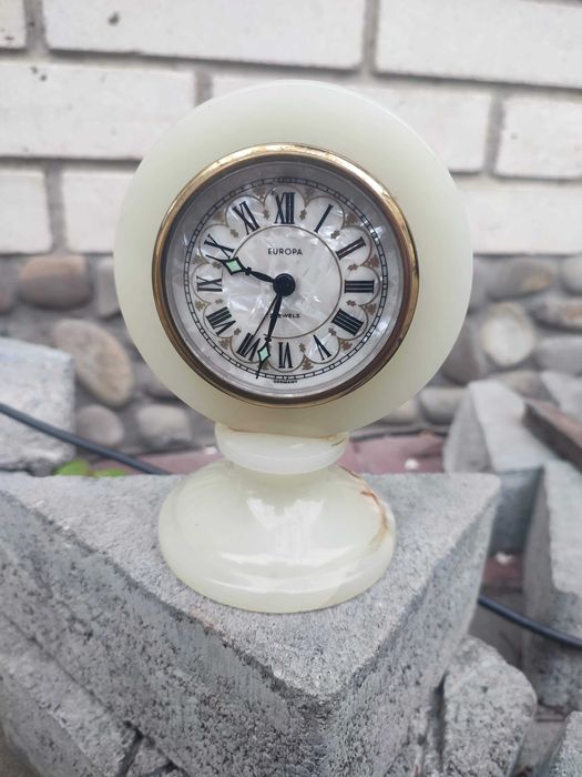 Оніксовий механічний годинник / рарітет / антиквар