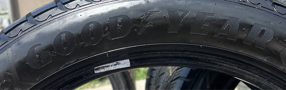 Шины б у 245/45R18 GOODYEAR ULTRA GRIP 8 ранфлет
