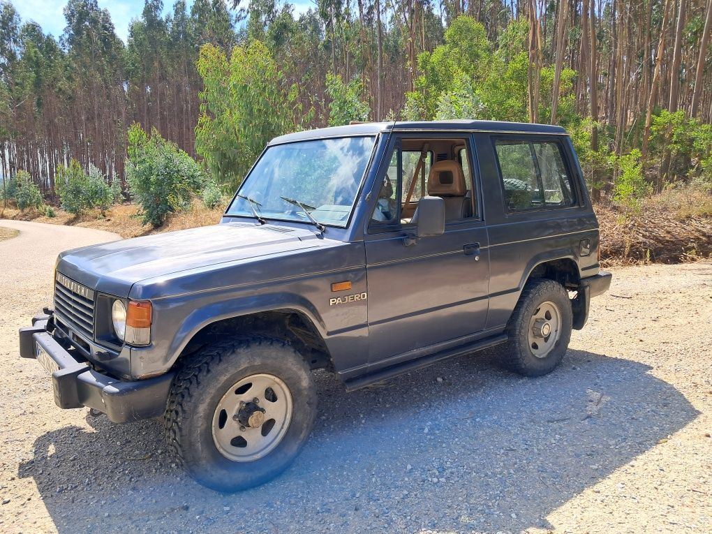 Mitsubishi pajero mk1