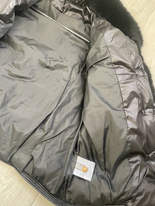 Пуховик куртка чорний з натуральним хутром