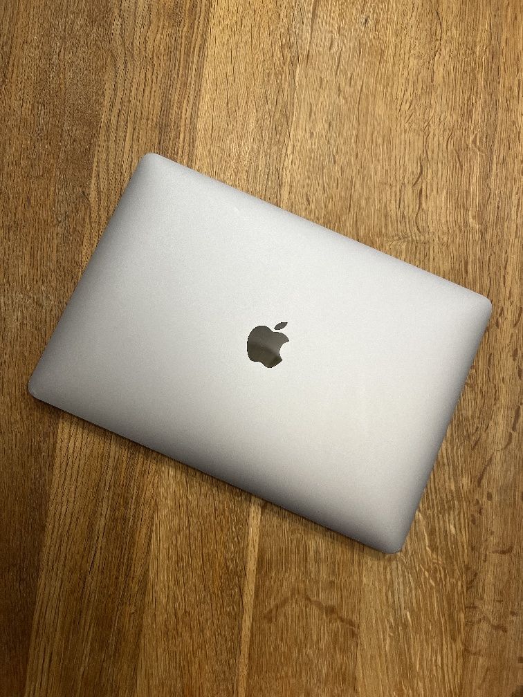 Macbook air 13 M1 2020 16/512