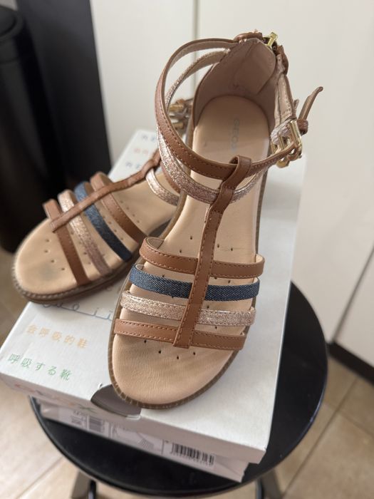 Sandały Geox model Karly dla dziewczynki rozm. 31