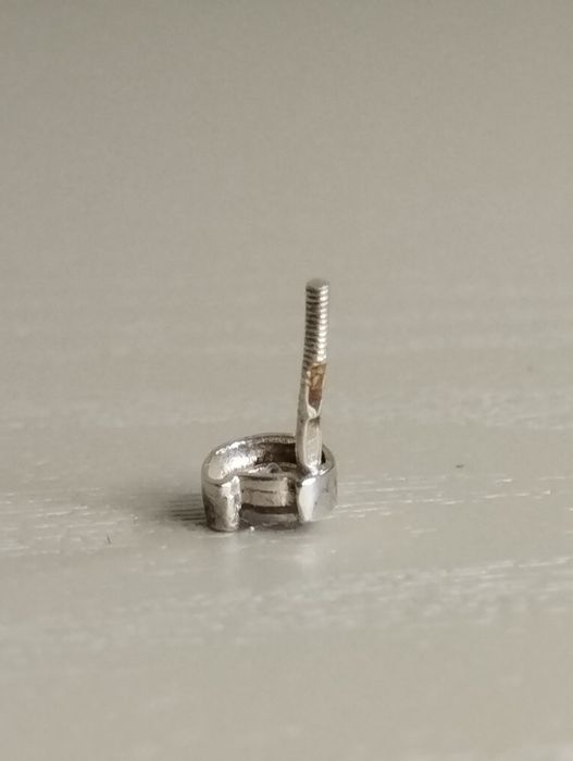 Продам серебряный комплект