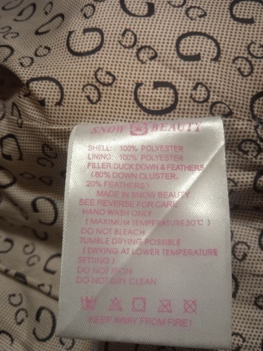 Пуховик SNOW BEAUTY  размер 40-42 (натурального пуха 80%)