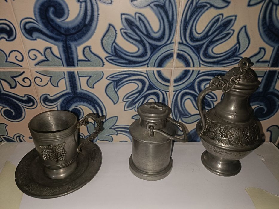 Diversas peças em estanho