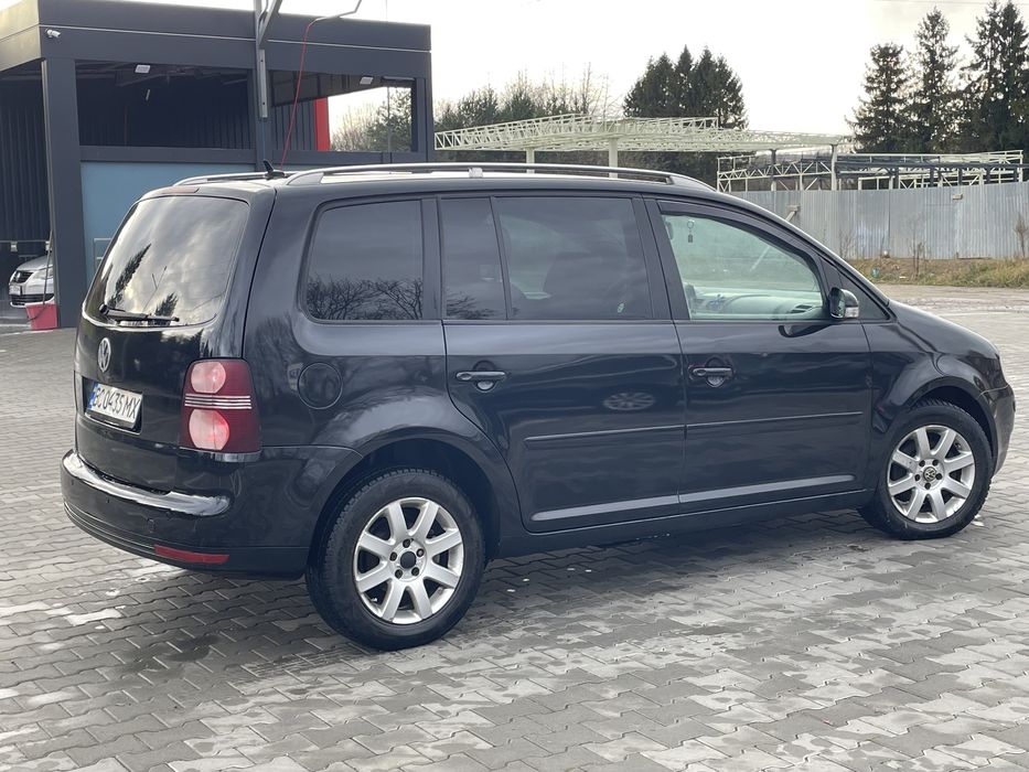 Фольцваген тауран 1.9 тді автомат