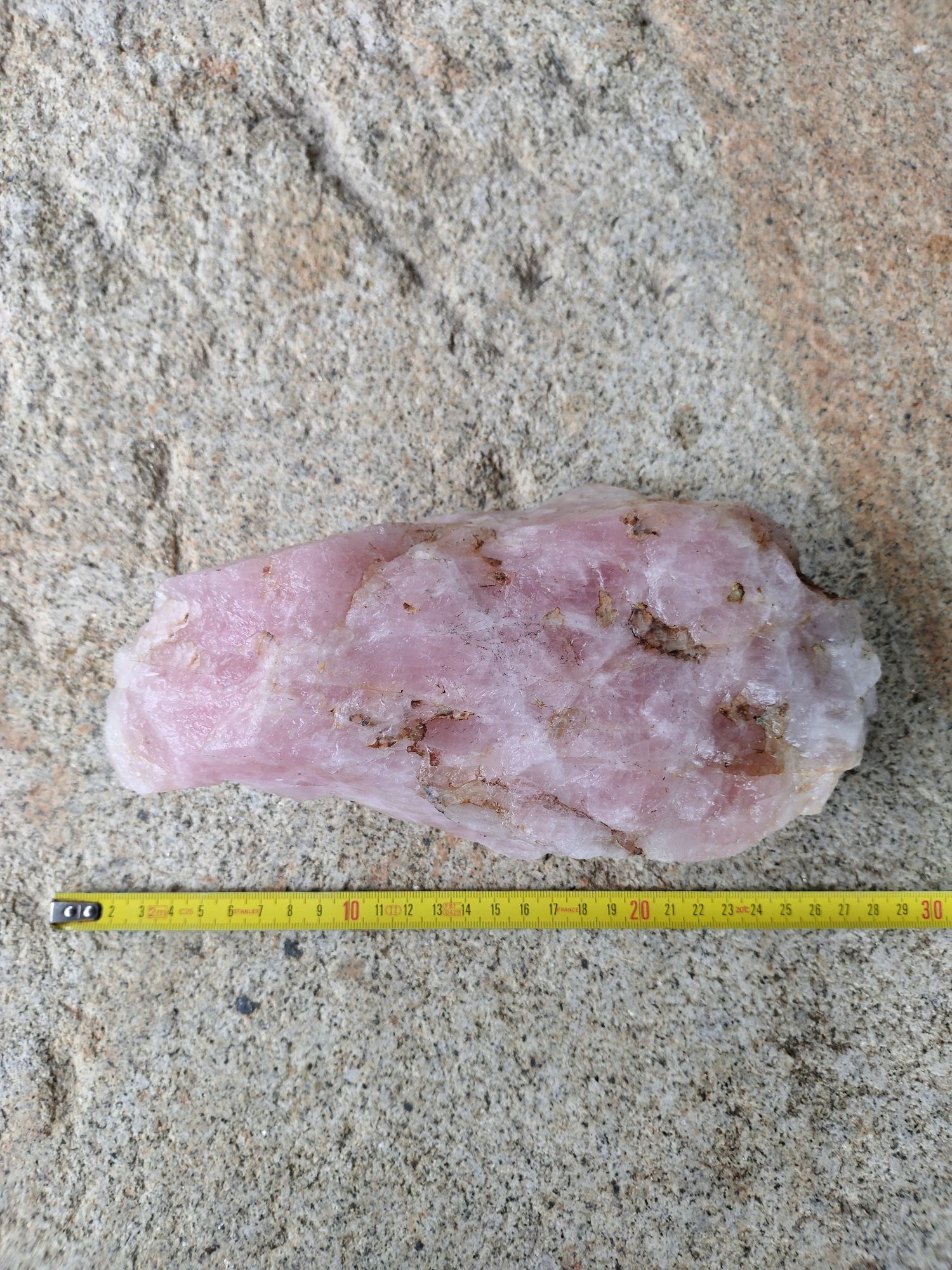 Rocha Mineral Quartzo Rosa grande 3.2 kg