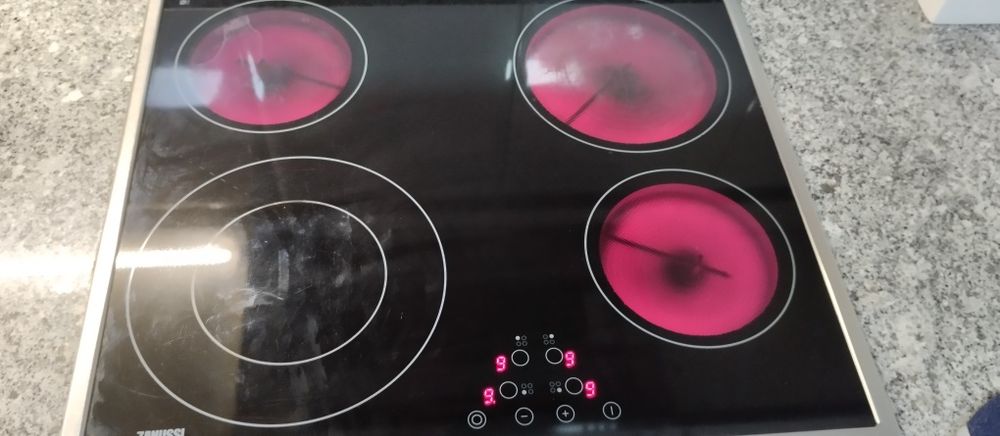 Placa vitro cerâmica Zanussi