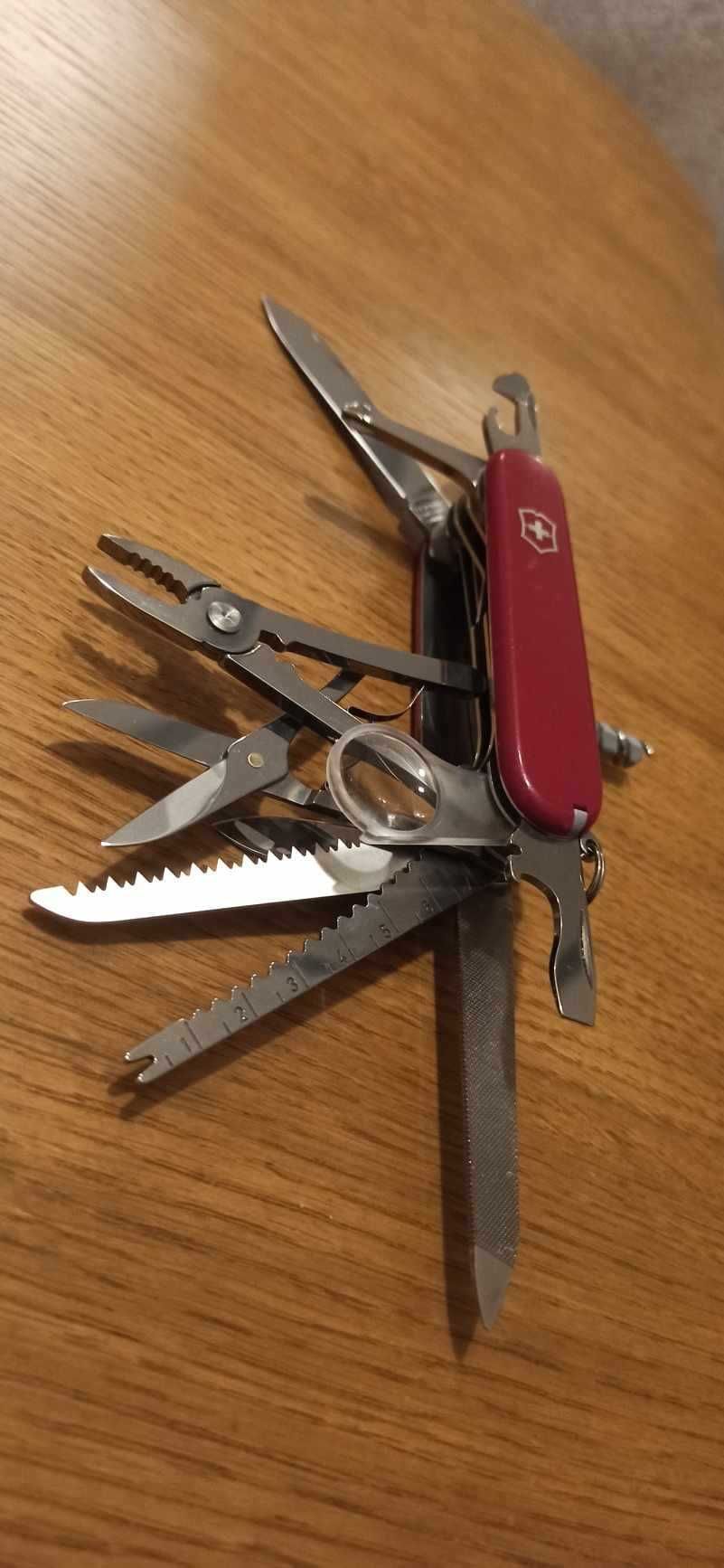 Scyzoryk Victorinox SwissChamp