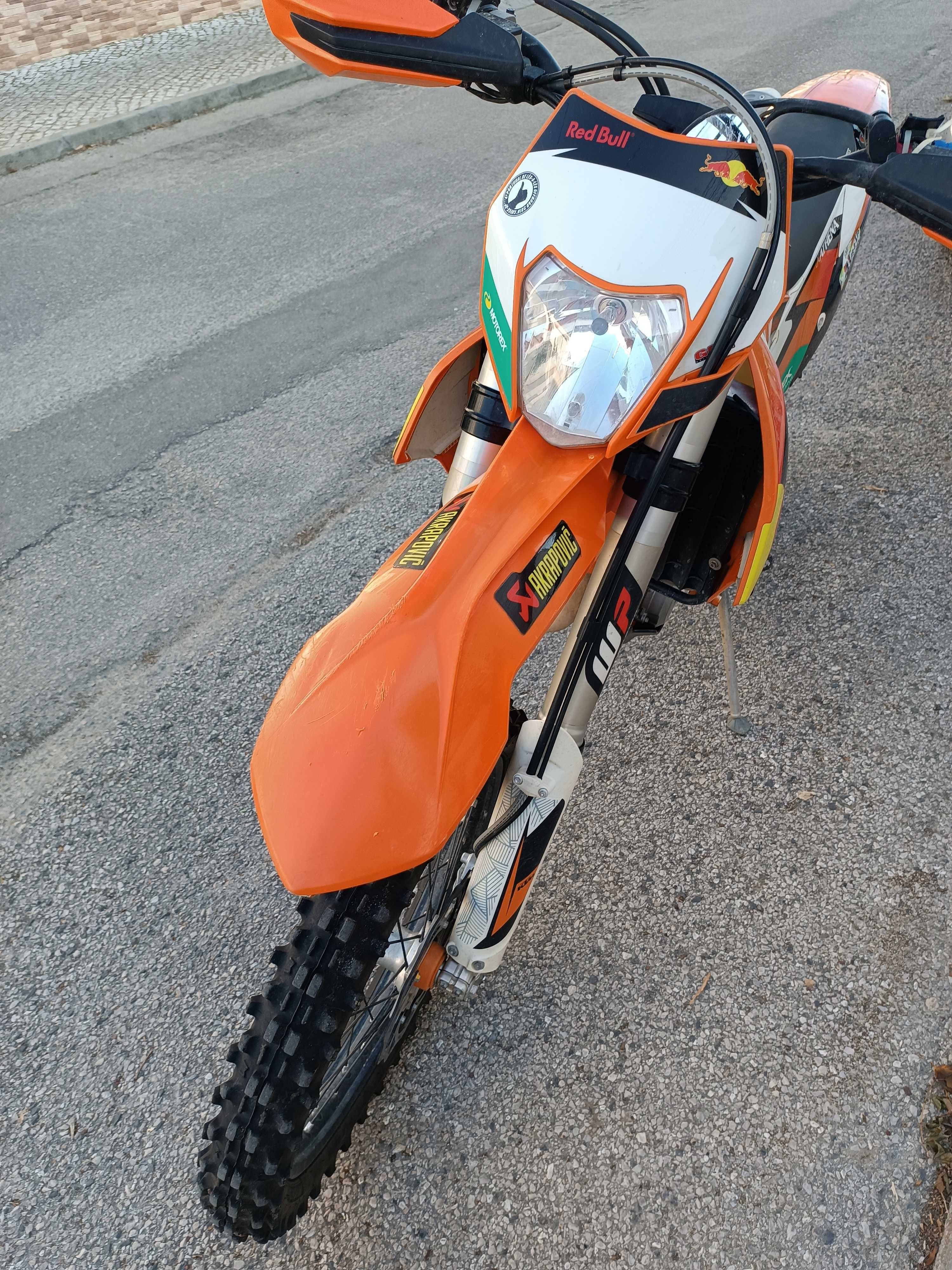 KTM 250 exc com Matrícula