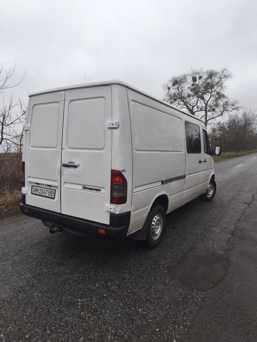 Mercedes Sprinter 2005 рік