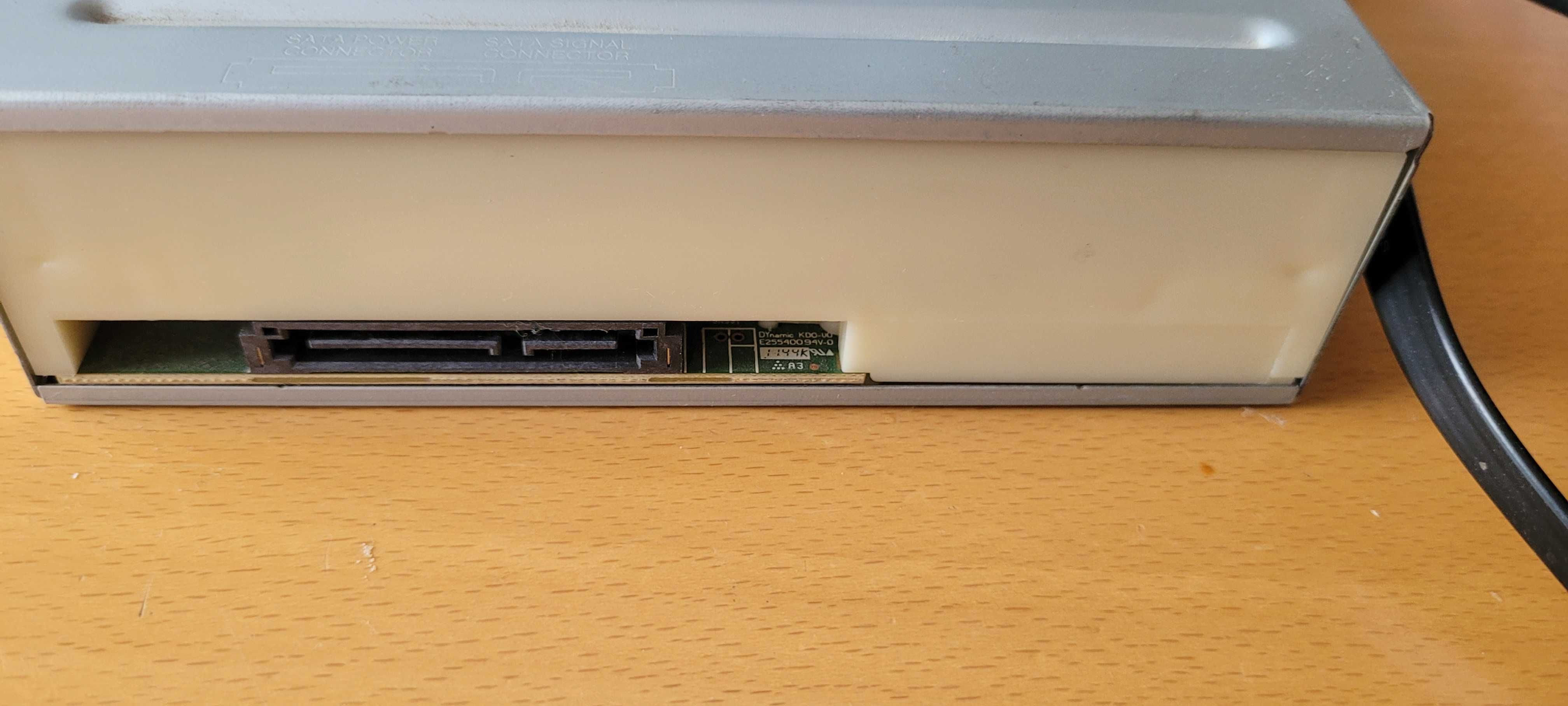 Nagrywarka Blu-ray wewnętrzna SATA +kabelek