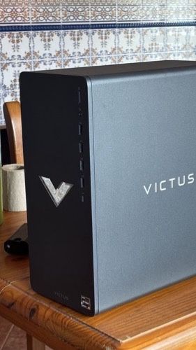 PC Gaming HP Victus TG02-0090NP + AOC 24G4X