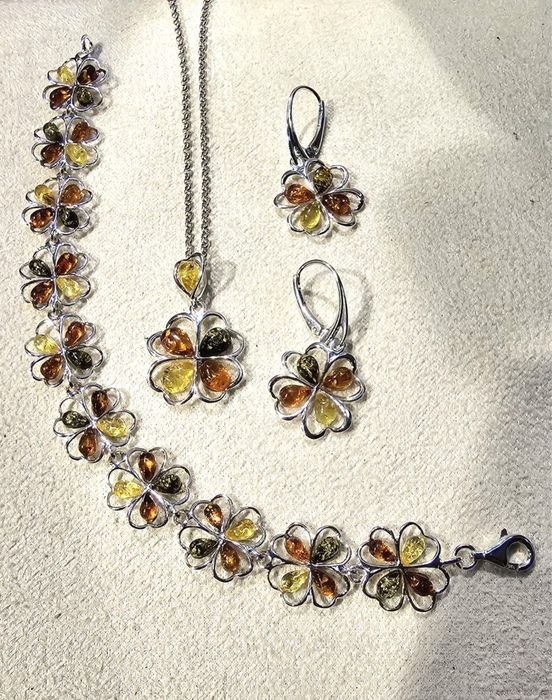 bransoletka przywieszka i kolczyki ze srebra próba 925