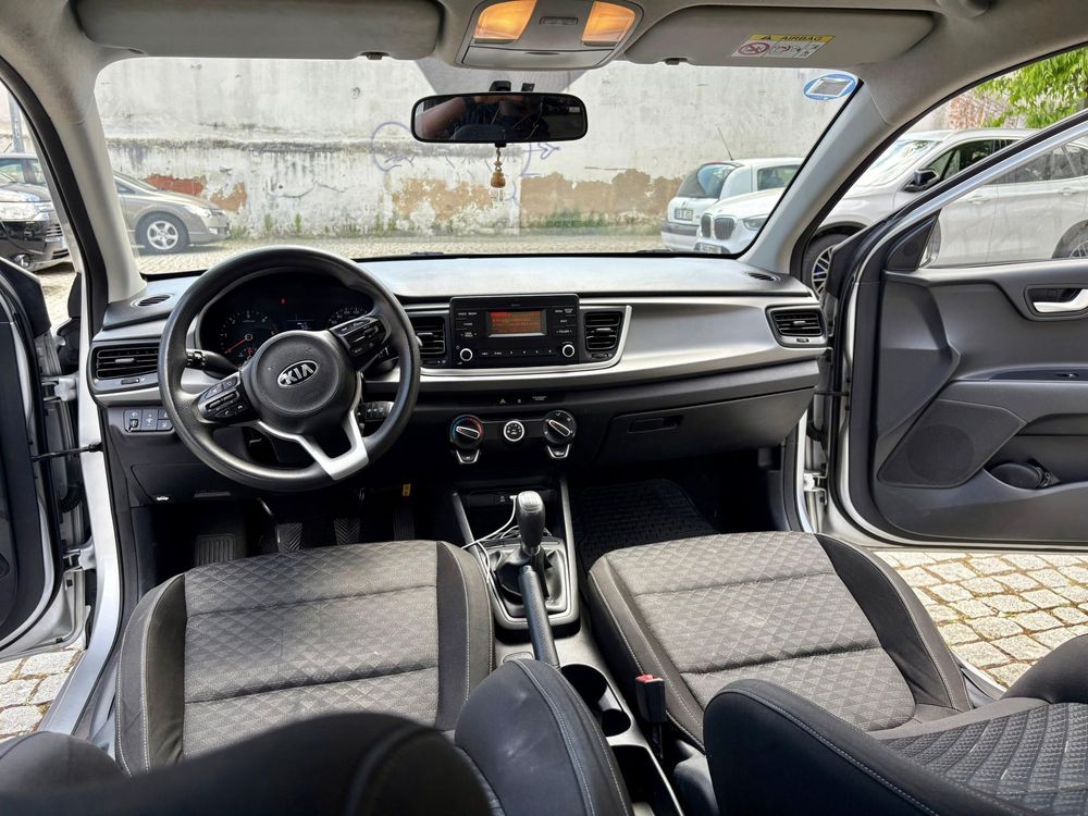 Vendo o meu kia rio 2017 dois lugares