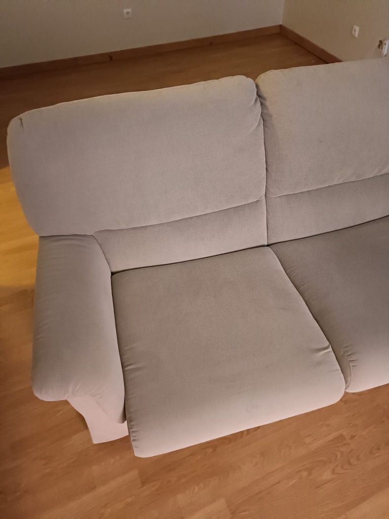 SOFÁ-CAMA creme 2 lugares