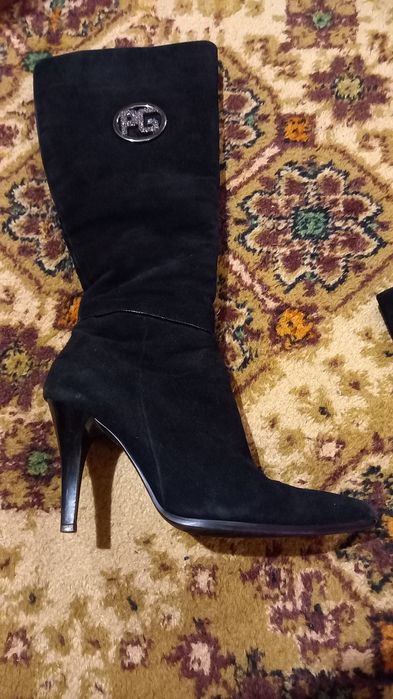 Красивые женские сапожки