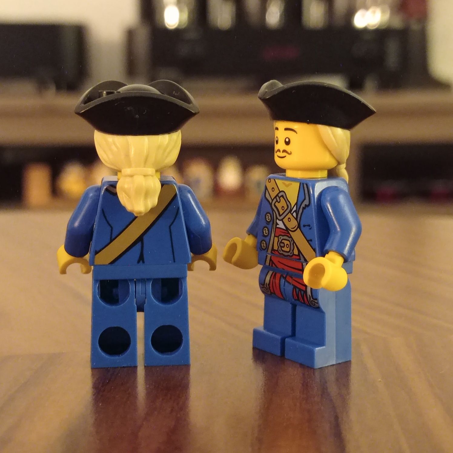 Minifigures LEGO pirates kultowa figurka admirał