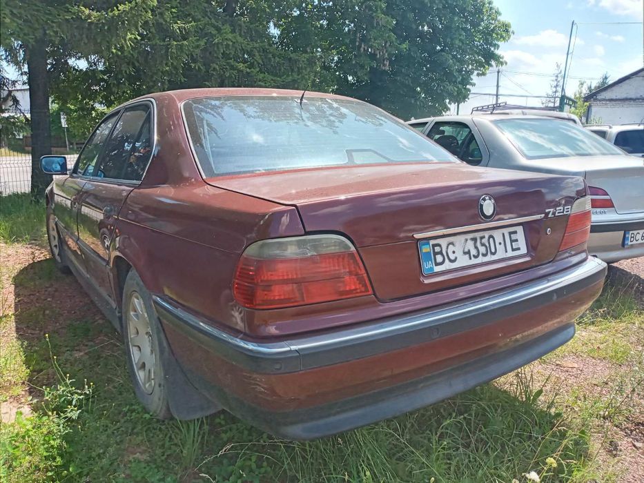 Продам BMW 7 series 728