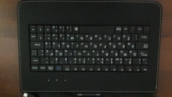Чехол-клавиатура к планшетам
