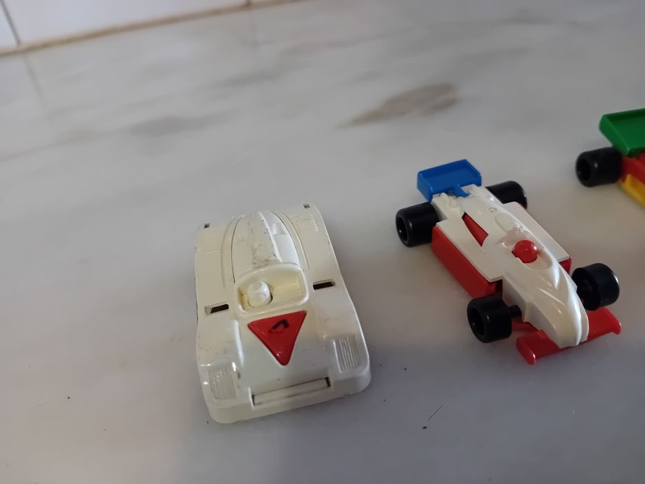 Conjunto de 3 Carrinhos em Plástico Antigos