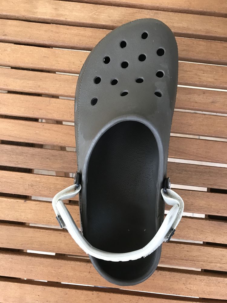 Crocs de homem originais